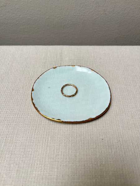 trinket dish w/gold luster - porcelain